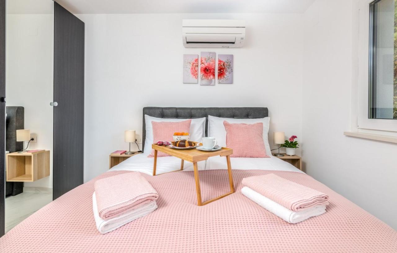 Apartments Elle Luxury Vantacici Malinska Ngoại thất bức ảnh