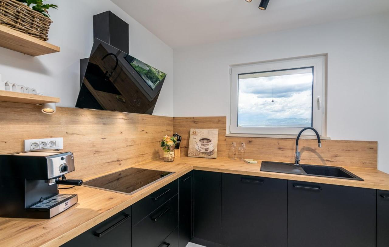 Apartments Elle Luxury Vantacici Malinska Ngoại thất bức ảnh