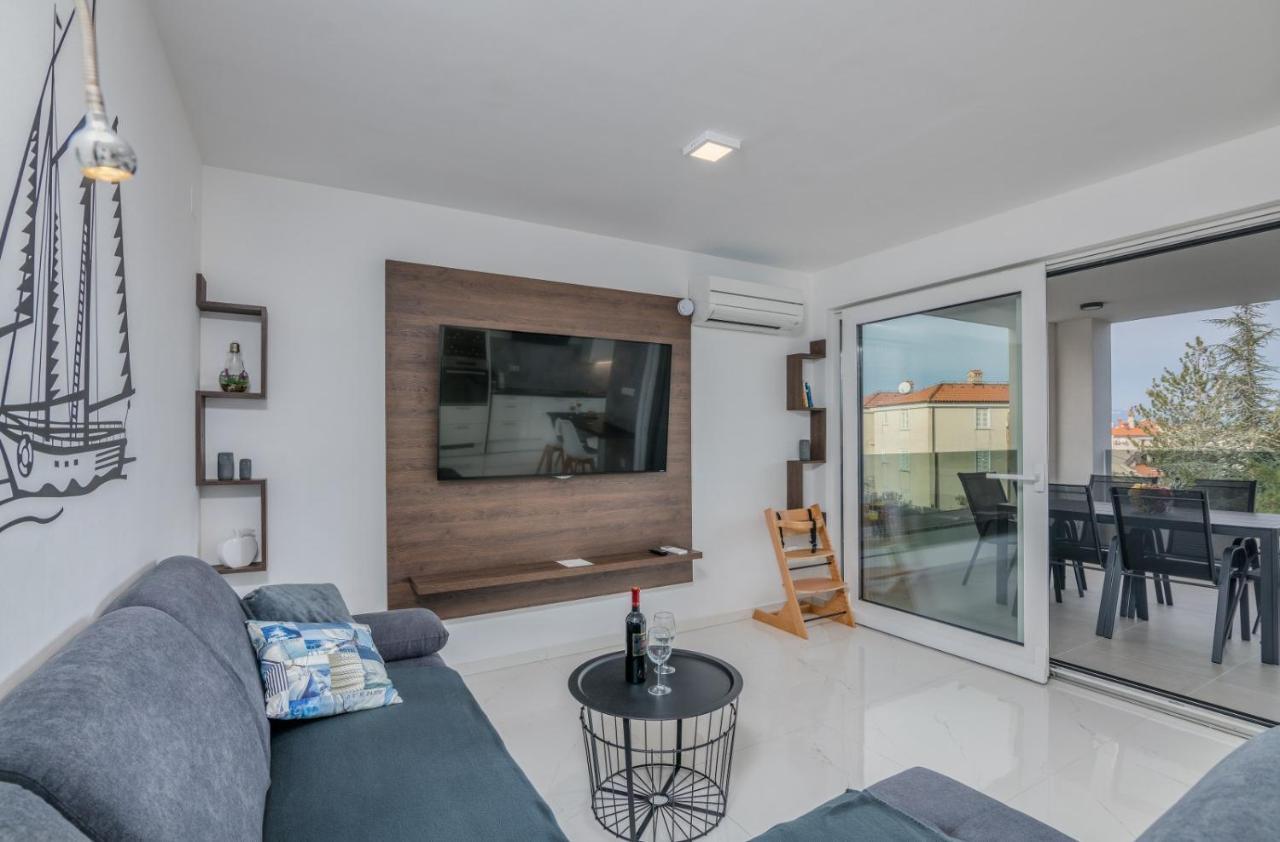 Apartments Elle Luxury Vantacici Malinska Ngoại thất bức ảnh