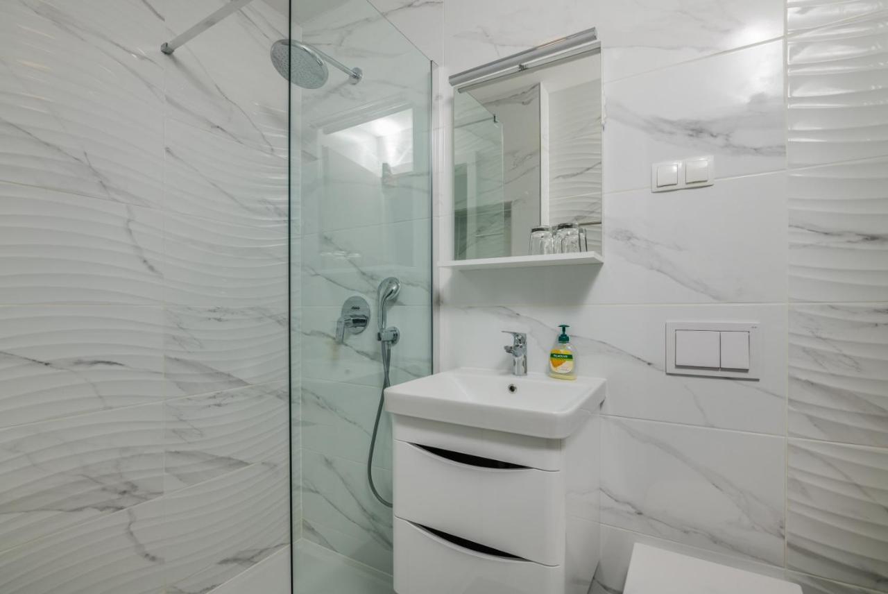 Apartments Elle Luxury Vantacici Malinska Ngoại thất bức ảnh