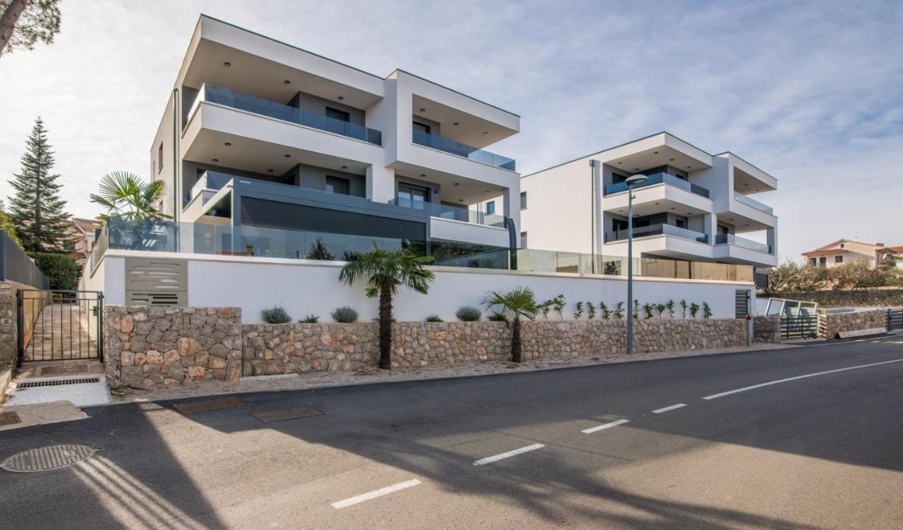 Apartments Elle Luxury Vantacici Malinska Ngoại thất bức ảnh