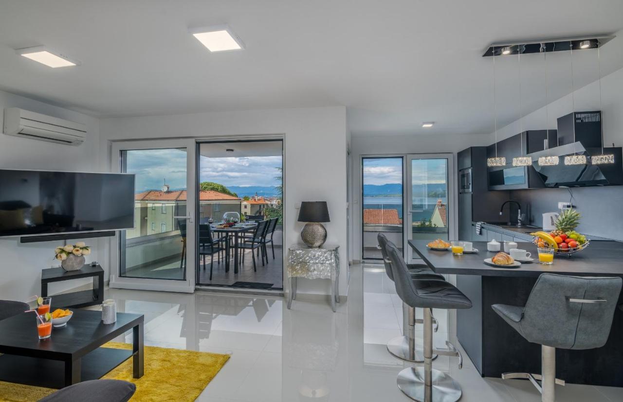 Apartments Elle Luxury Vantacici Malinska Ngoại thất bức ảnh