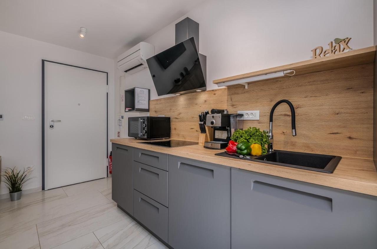 Apartments Elle Luxury Vantacici Malinska Ngoại thất bức ảnh